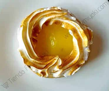 Lemon cheesecake